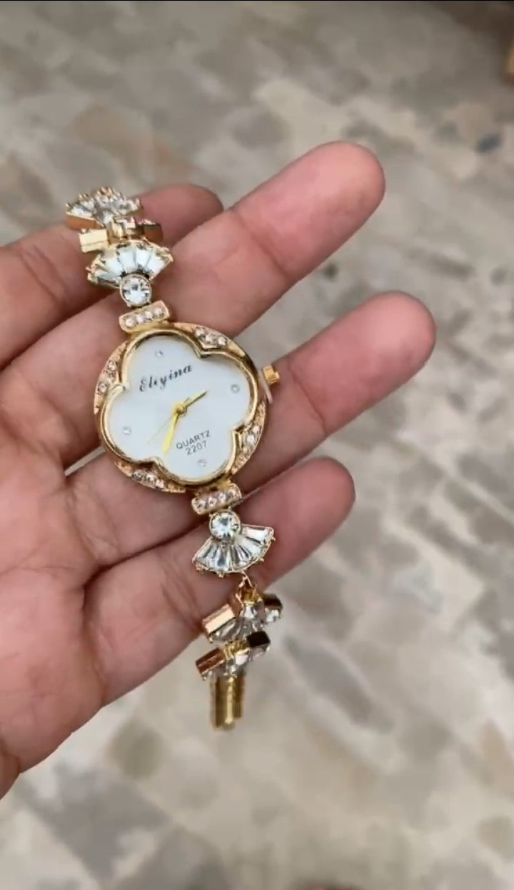 Luxury Clover Crystal Bracelet Watch for Women ✨