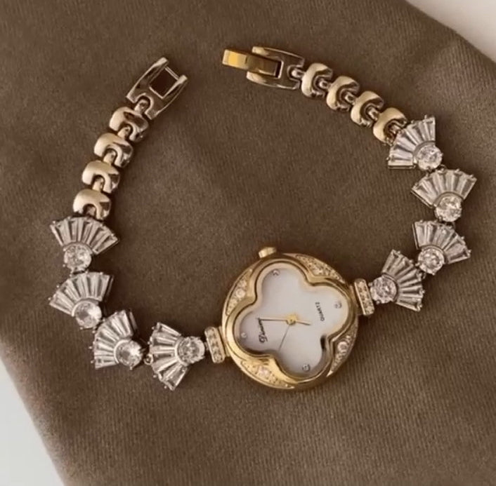 Luxury Clover Crystal Bracelet Watch for Women ✨