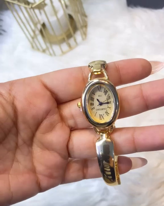 Luxury Women's Oval Gold Bracelet Watch – Elegant Roman Dial | Premium Fashion Wrist Watch